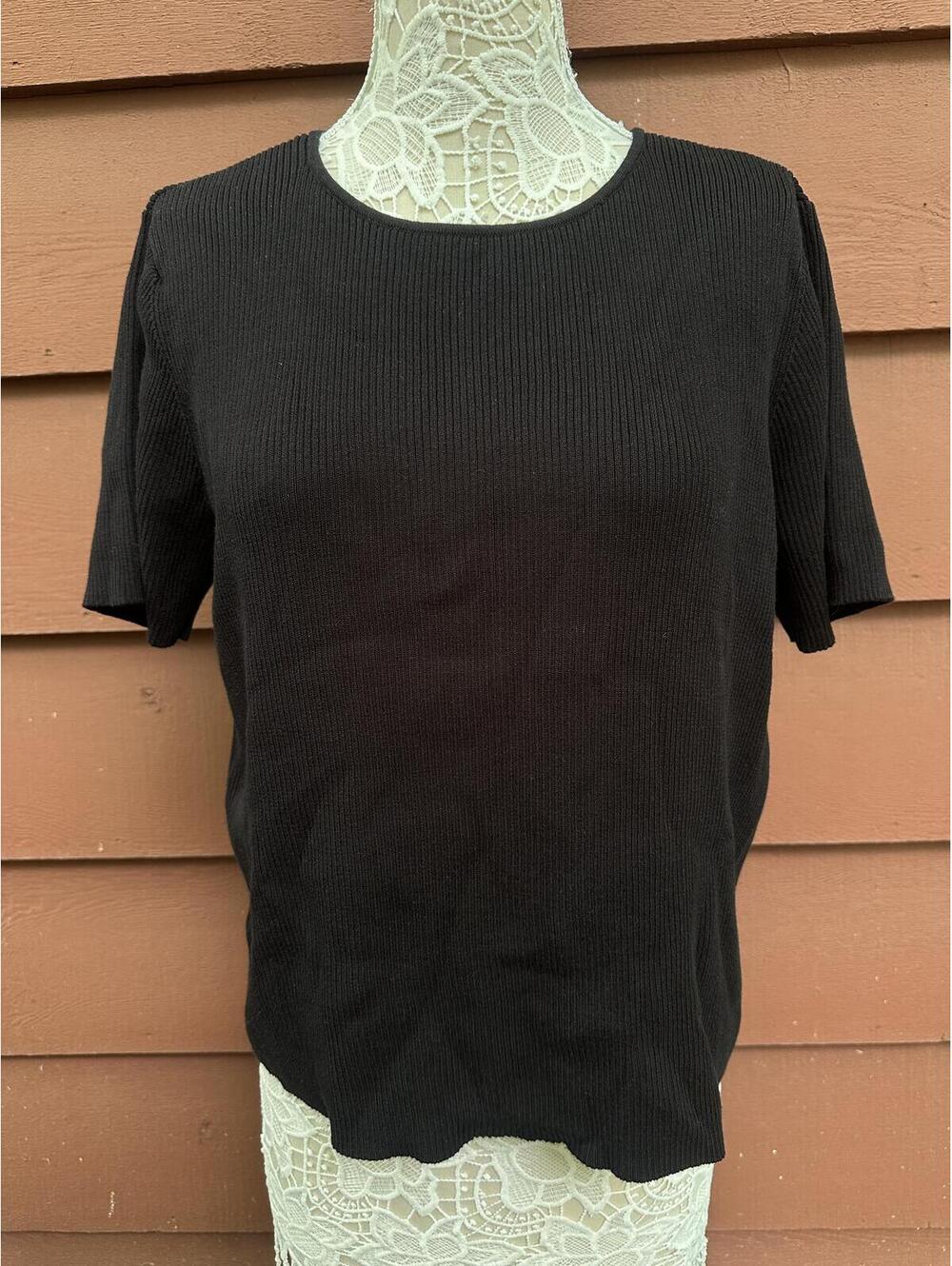 Charter Club Black Ribbed Short Sleeve Tee Vintage Minimalist Casual